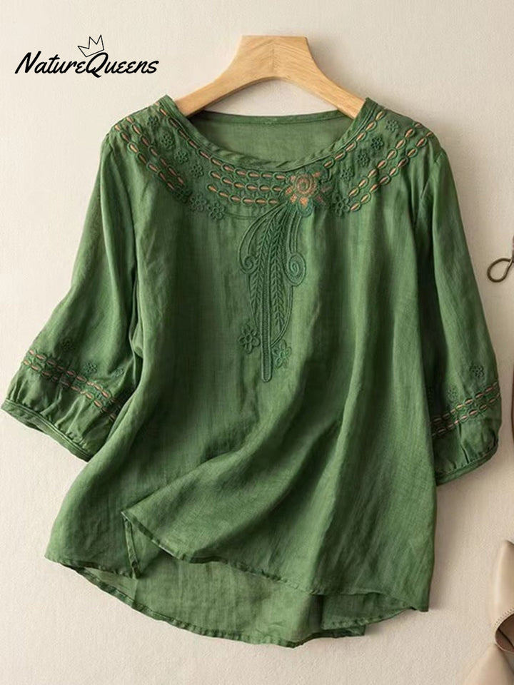 Embroidered Art Retro Half Sleeve Shirt