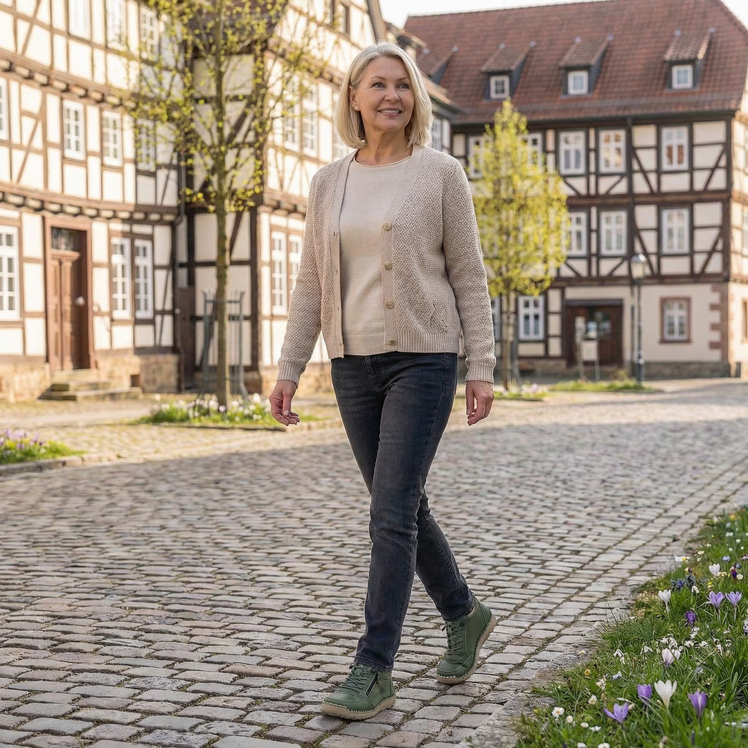 Elara™ – Orthopedic Comfort Sneakers with a Zipper